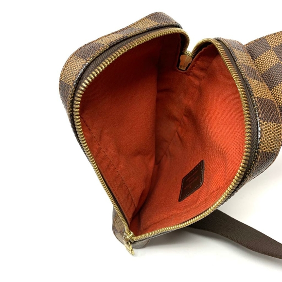 Auth Louis Vuitton Geronimos Bum/Crossbody Bag - Picture 13 of 16